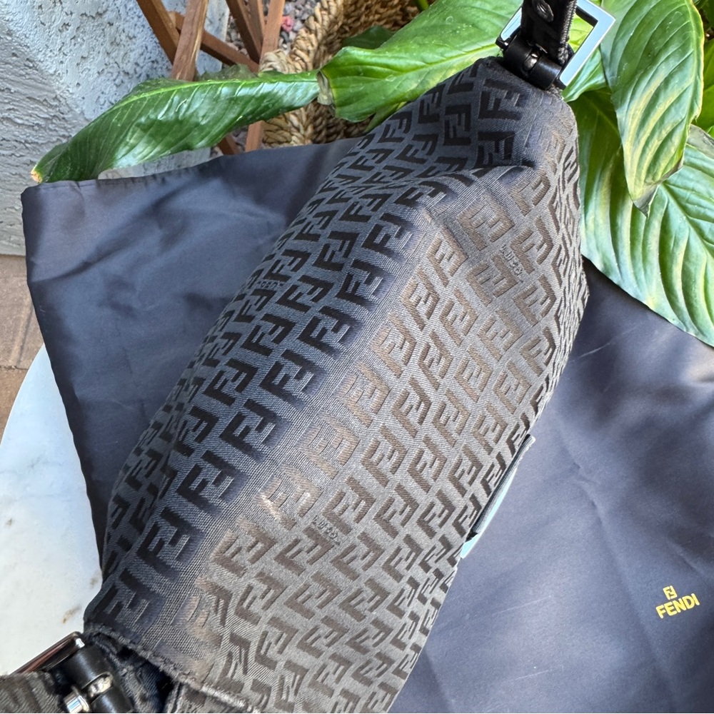 Fendi Vintage Y2K Mamma Monogram Baguette Shoulder Bag - Picture 7 of 14